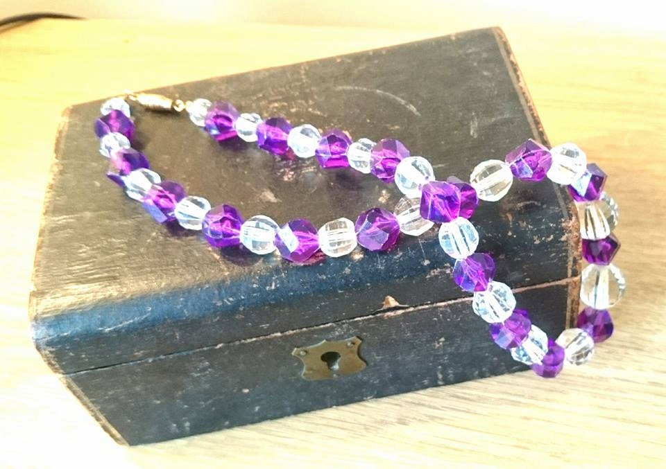 Vintage Necklace1950's/60's Vintage  Purple and Clear Glass Crystal Necklace (Retro)