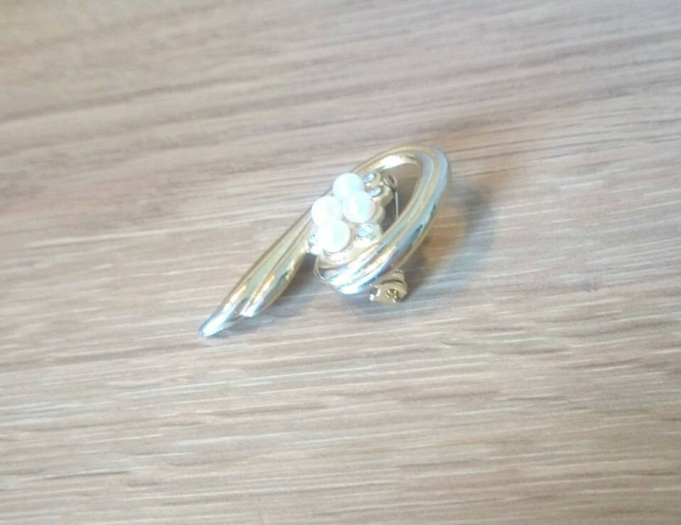 Vintage Gold Tone Brooch, Pearl Rhinestone, 1950s