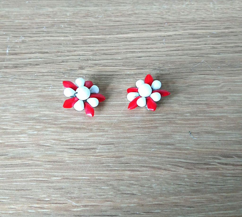 Vintage Earrings Clip On White and Red Flower Star Shaped Enamel Earrings Costume Jewelry