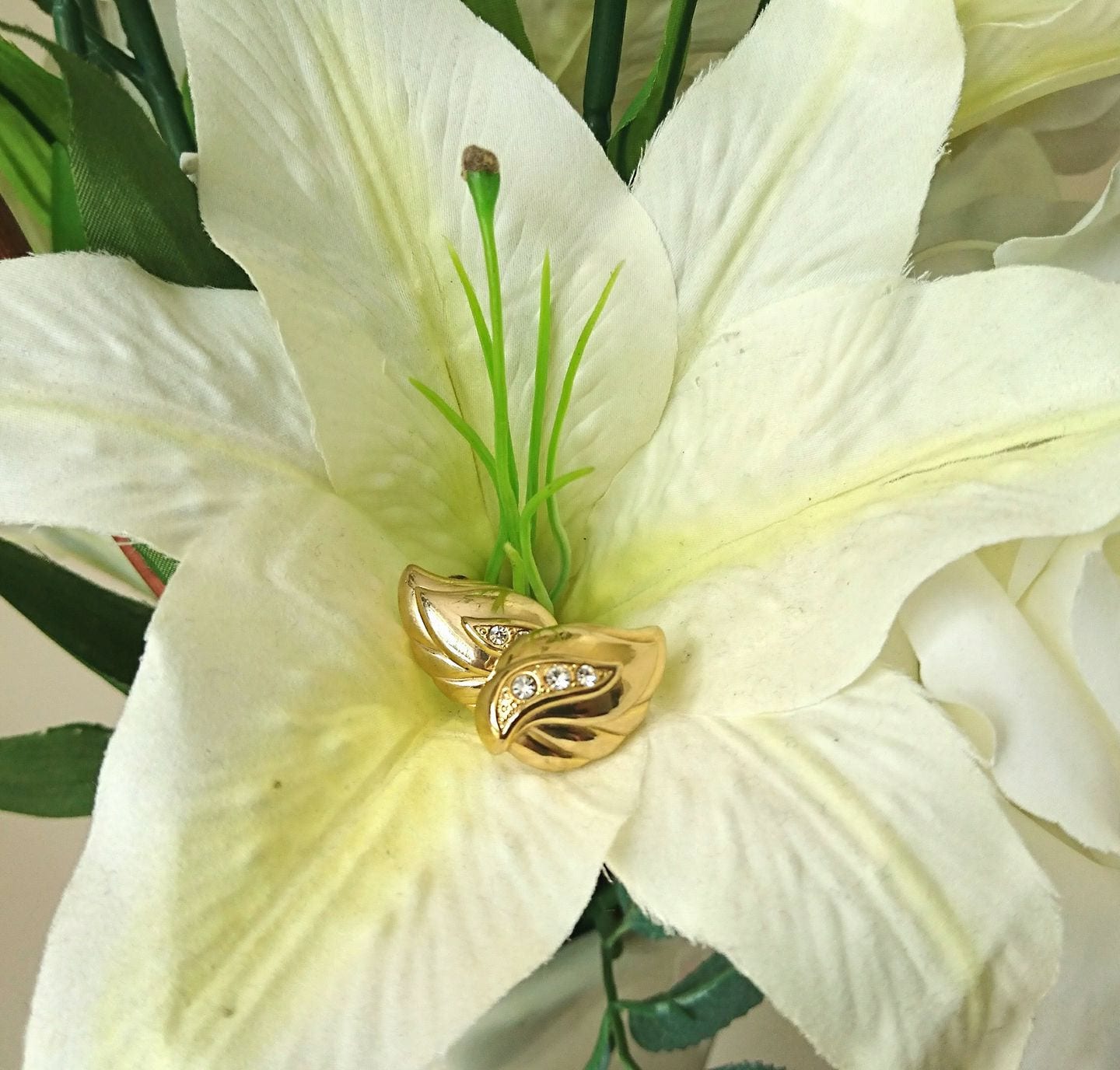 Vintage Buckingham Gold Leaf Clip On Earrings, Faux Rhinestone Detail