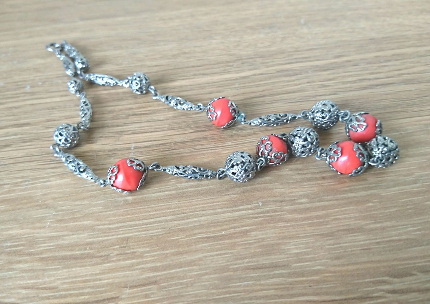 Vintage Necklace Silver Tone Metal Small Necklace C clasp Costume Jewellery Jewelry