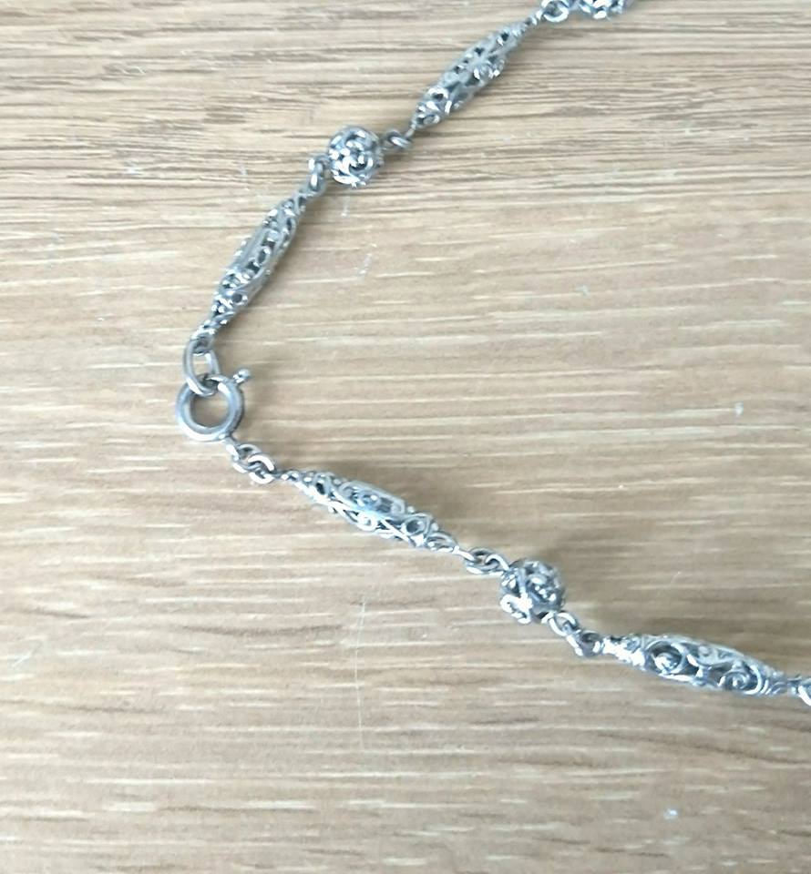 Vintage Necklace Silver Tone Metal Small Necklace C clasp Costume Jewellery Jewelry