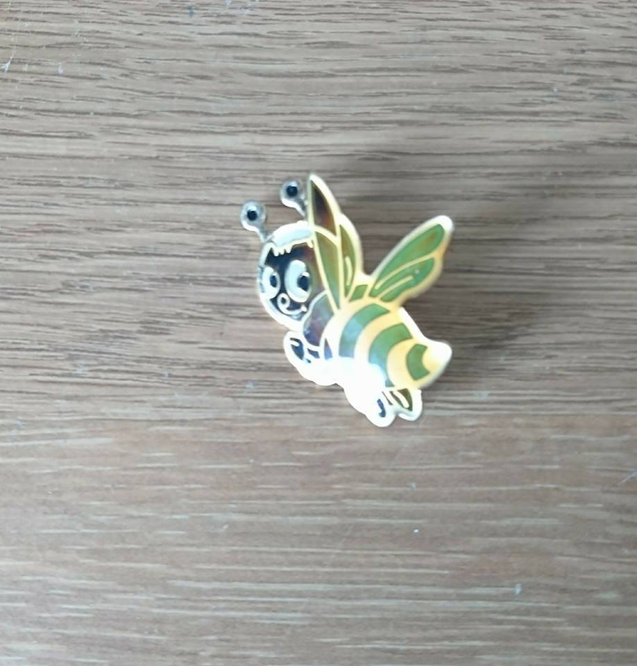 Vintage Goldtone Bumble Bee Brooch, Insect Jewelry Pin