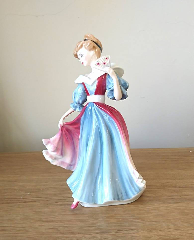 Royal Doulton Figurine Lady Amy, 1991 Figure of the Year HN3316
