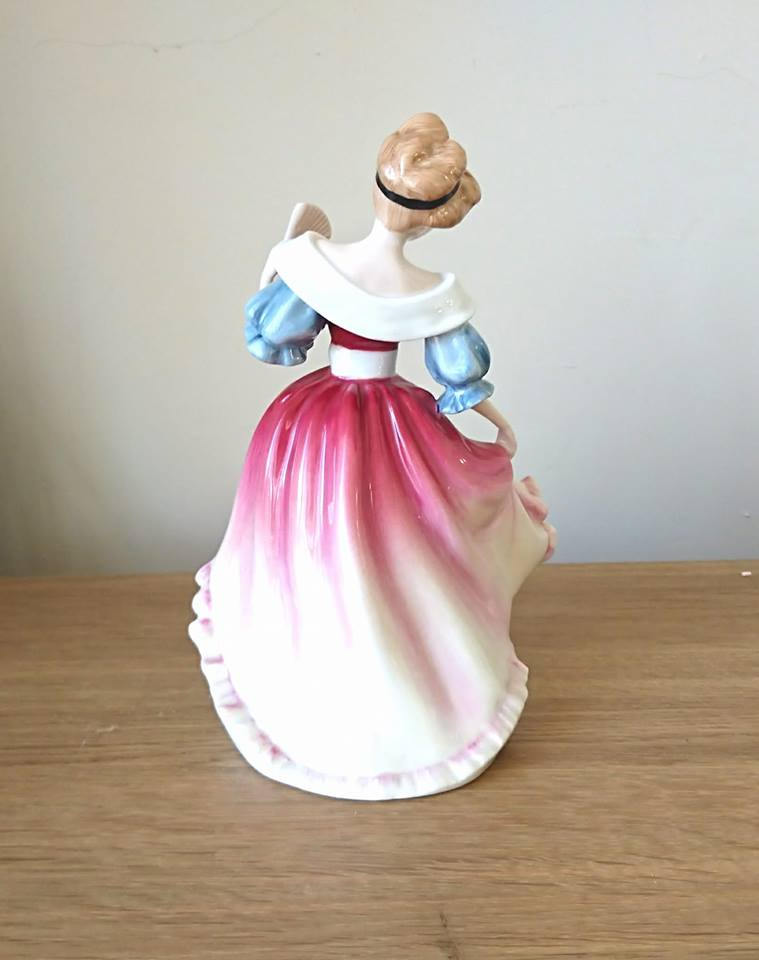 Royal Doulton Figurine Lady Amy, 1991 Figure of the Year HN3316