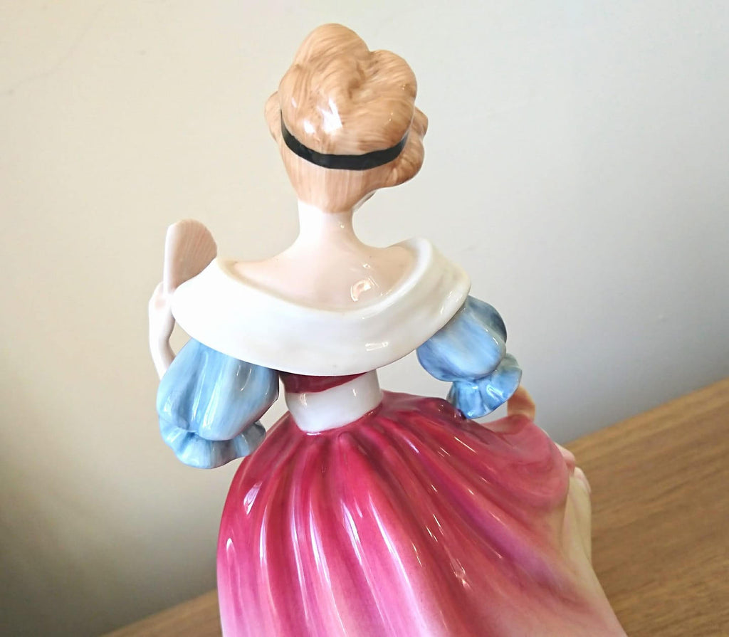 Royal Doulton Figurine Lady Amy, 1991 Figure of the Year HN3316