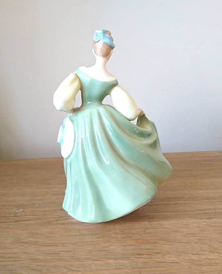 Royal Doulton Lady Figurine "Fair Lady" HN 2193 Year 1962 Green Dress Beautiful Collectable Lady Figurine