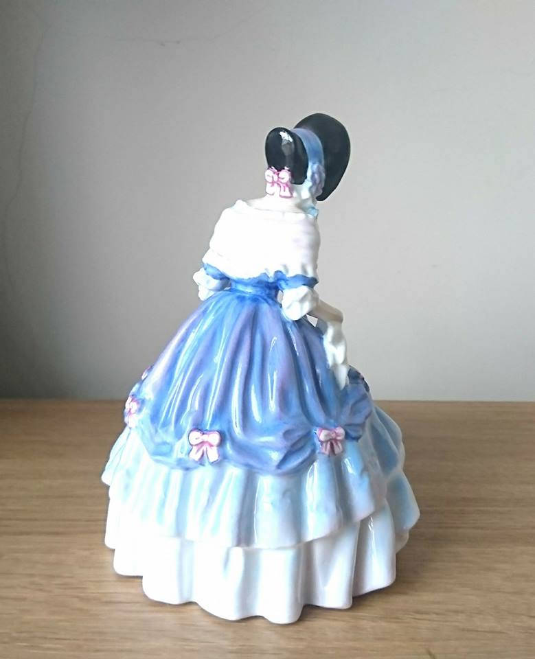Royal Doulton Figurine: Alice HN3368, 1990, Classic Pretty Ladies