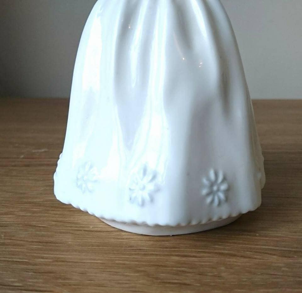 Royal Doulton Figurine Catherine HN3044 Vanity Fair Children  Pretty Girl Figurine White Dress