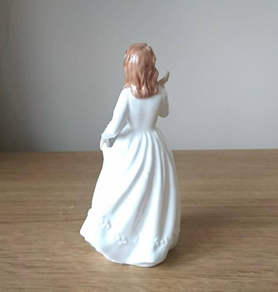 Royal Doulton Lady Figurine Joy HN3875 Pretty White Dress Figurine Collectors Club
