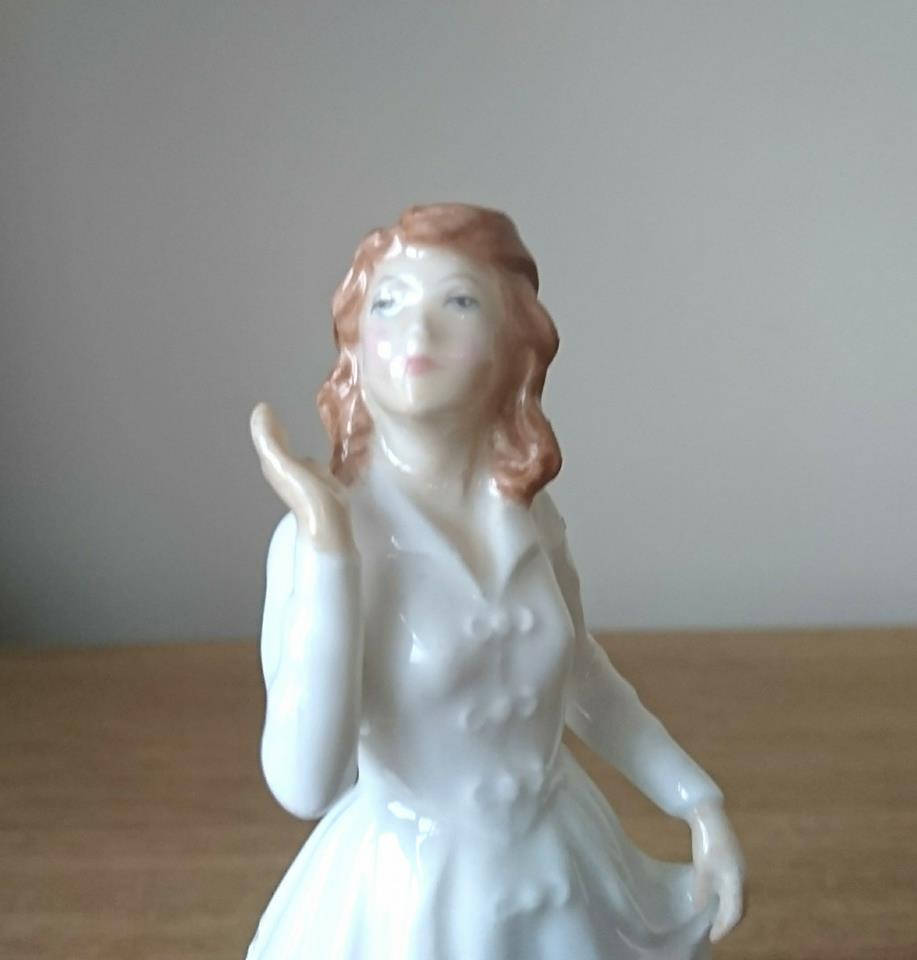 Royal Doulton Lady Figurine Joy HN3875 Pretty White Dress Figurine Collectors Club