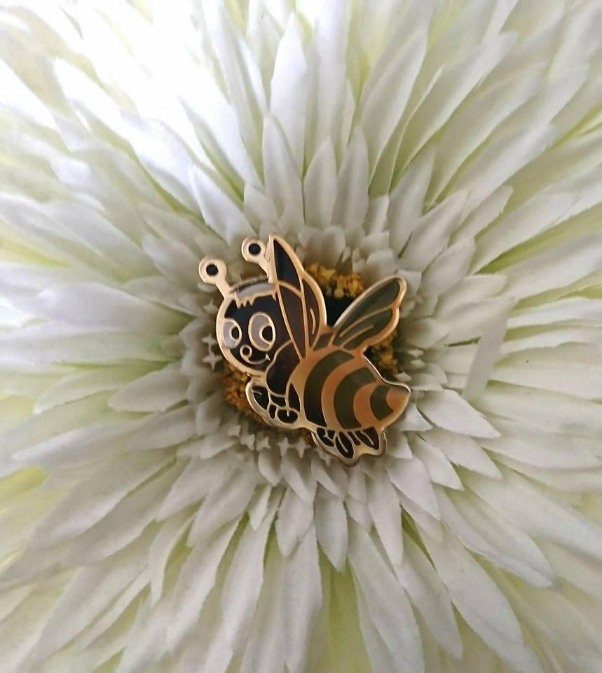 Vintage Goldtone Bumble Bee Brooch, Insect Jewelry Pin