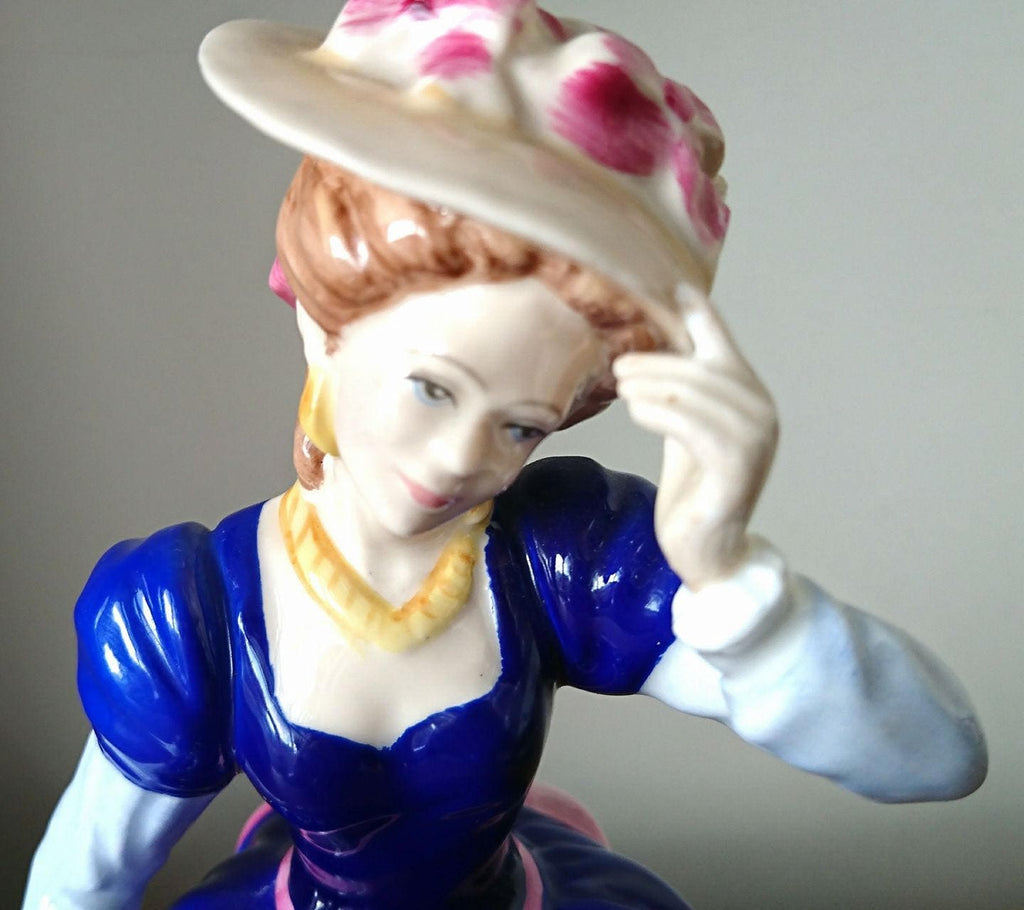 Royal Doulton Figurine: Mary HN3375, 1992 Figure of the Year