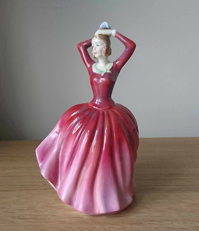 Royal Doulton Figurine: Lady Katrina HN2327, Red Dress Collectable