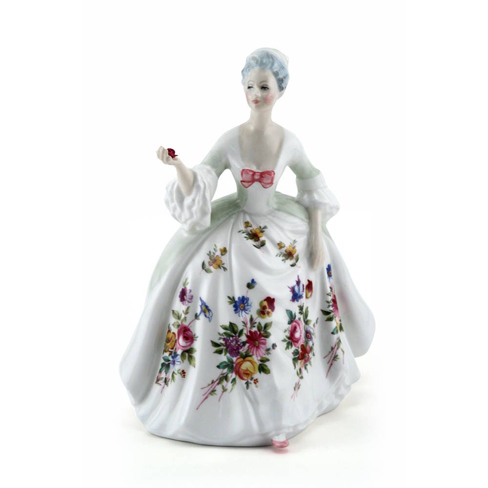 Royal Doulton Lady Figurine Diana HN2468 Peggy Davis Classic Collectable Figurine Pretty Lady Porcelain