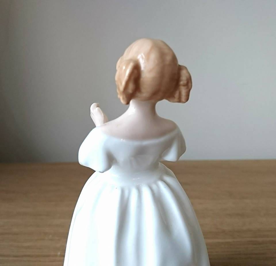 Royal Doulton Figurine Catherine HN3044 Vanity Fair Children  Pretty Girl Figurine White Dress