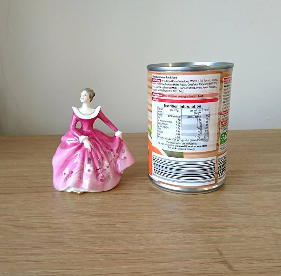 Vintage Royal Doulton Figurine  Fragrance HN 3250, Crinoline Lady