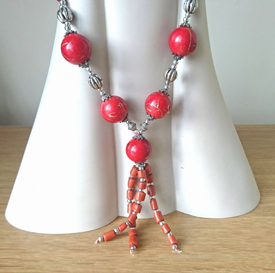 Vintage Red Beaded Necklace Chunky Tassel Screw Clasp Costume Jewellery Jewelry