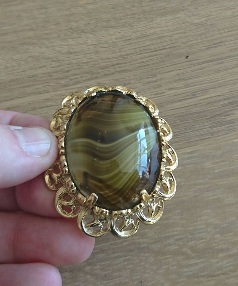 Victorian Style Faux Agate Brooch, Gold Tone Costume Jewelry