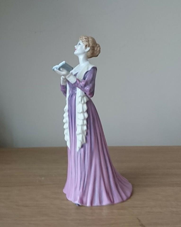 Royal Doulton The Recital HN4466 Lady Figurine Nada Pedley International Collectors Club