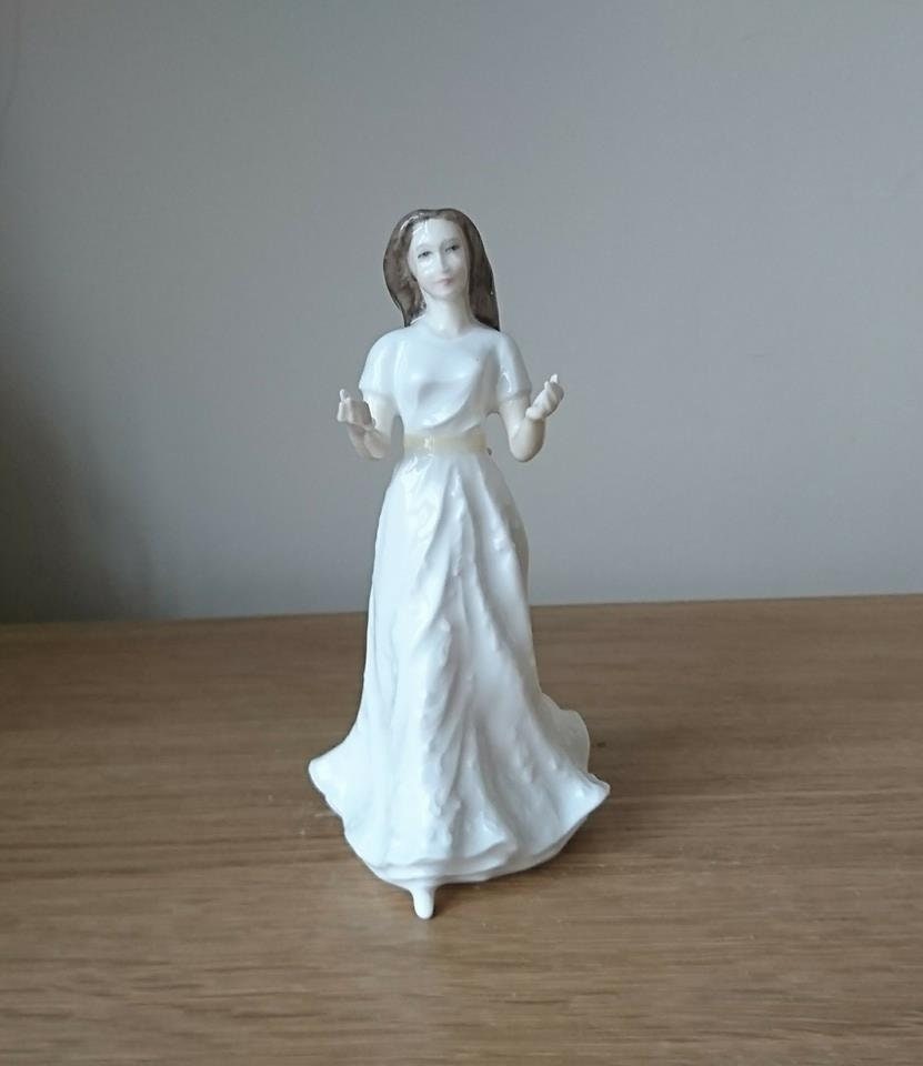 Royal Doulton Lady Figurine, Greetings HN4250, Sentiments Collection