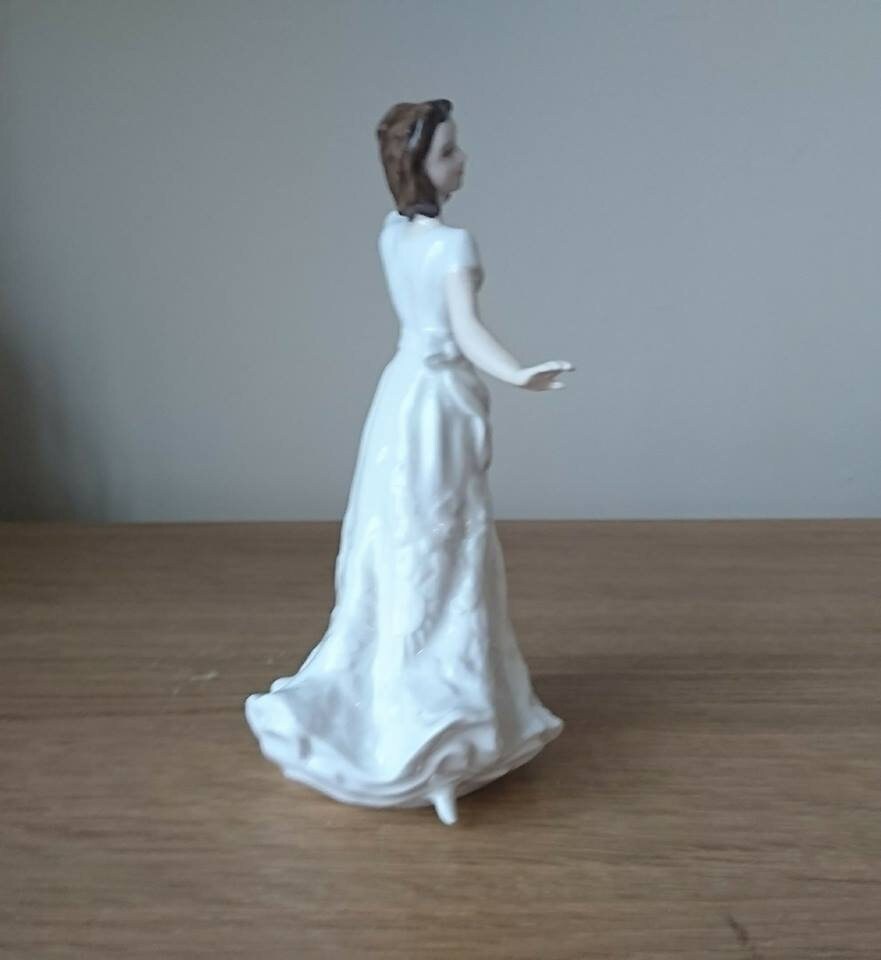 Royal Doulton Charmed HN4445 Sentiments Series Lady Figurine International Collectors Club Gift for Her