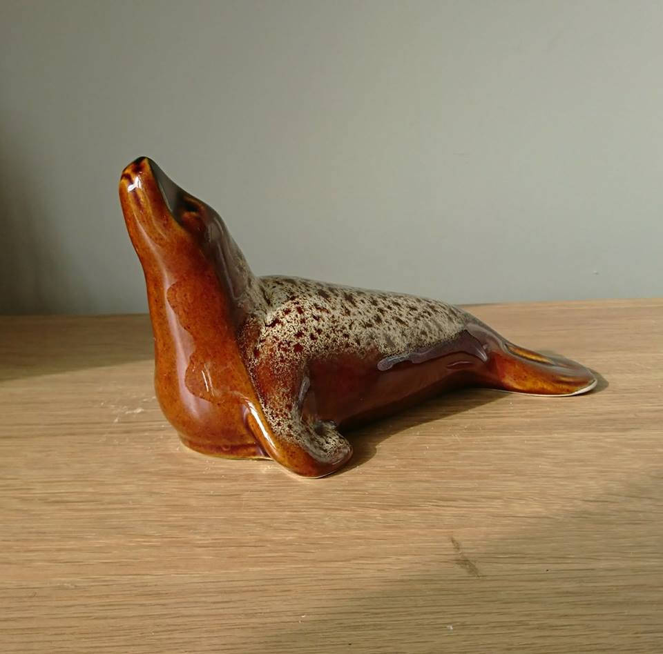 Vintage Ceramic Seal Figurine Fosters Pottery Brown Honeycombe Seal Animal Ornament Kitsch