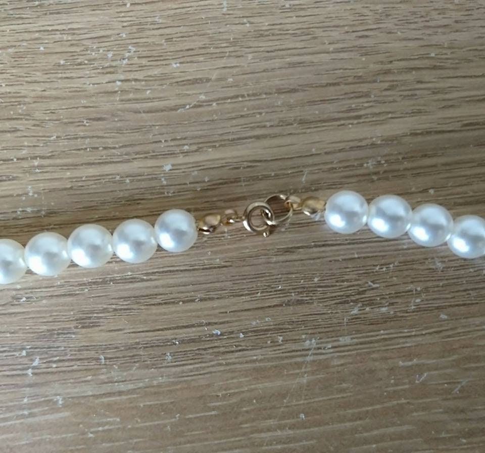 Vintage 1960s Faux Pearl Necklace, Single Strand, Costume Jewelry