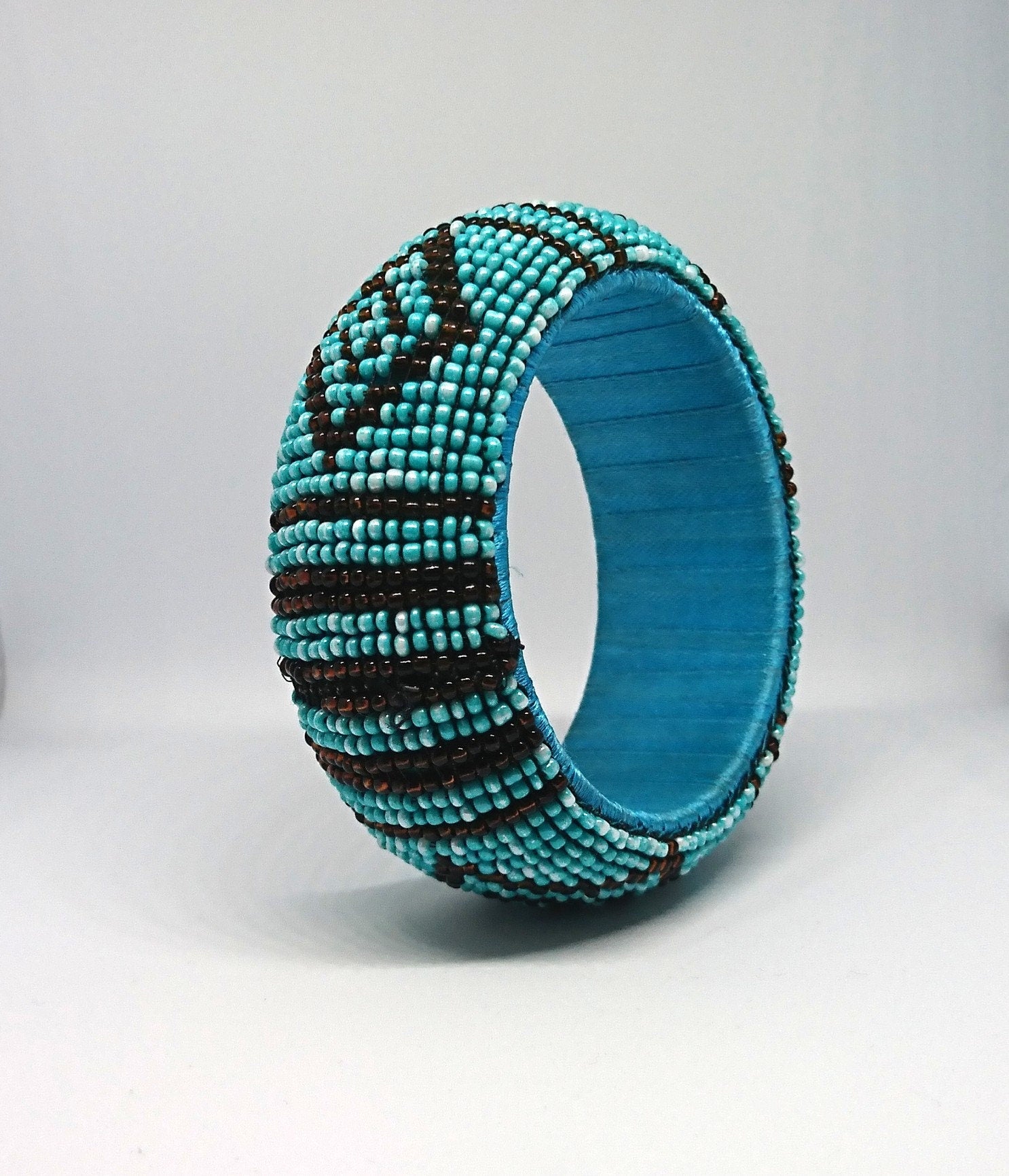 Vintage Seed Beaded Bracelet Blue and Black Round Chunky Retro Costume Jewellery Jewelry