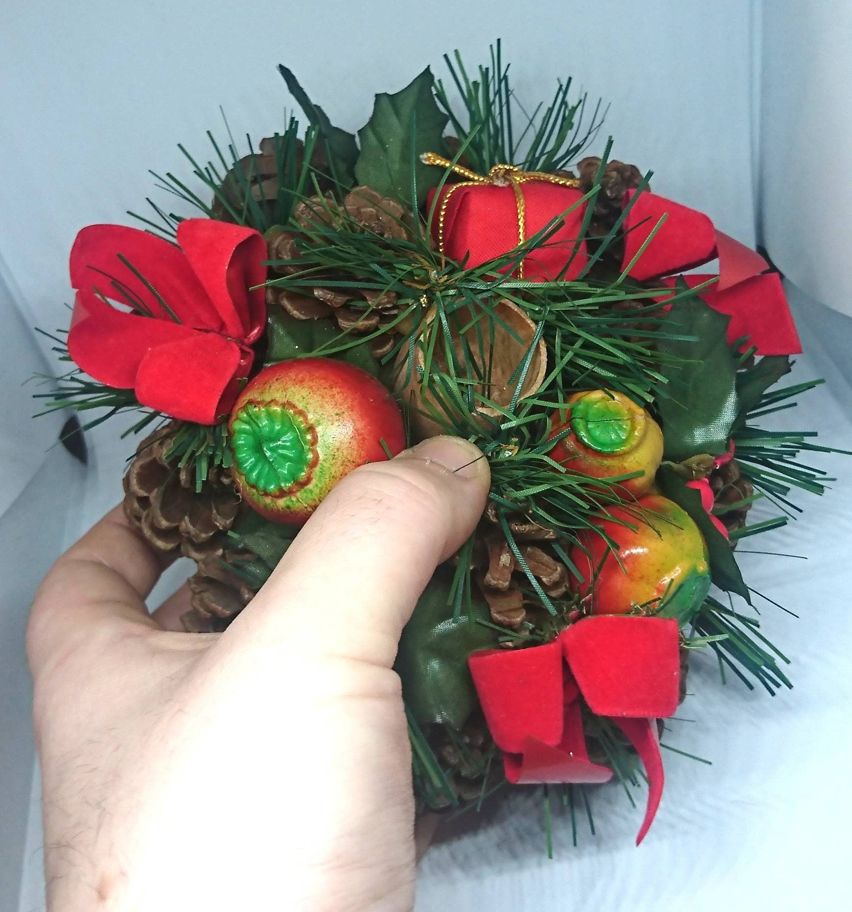 Vintage Christmas Acorn Candleholder Xmas Decor Decorative Holder Red Ribbons, Apple, Berries, Floral Arrangement
