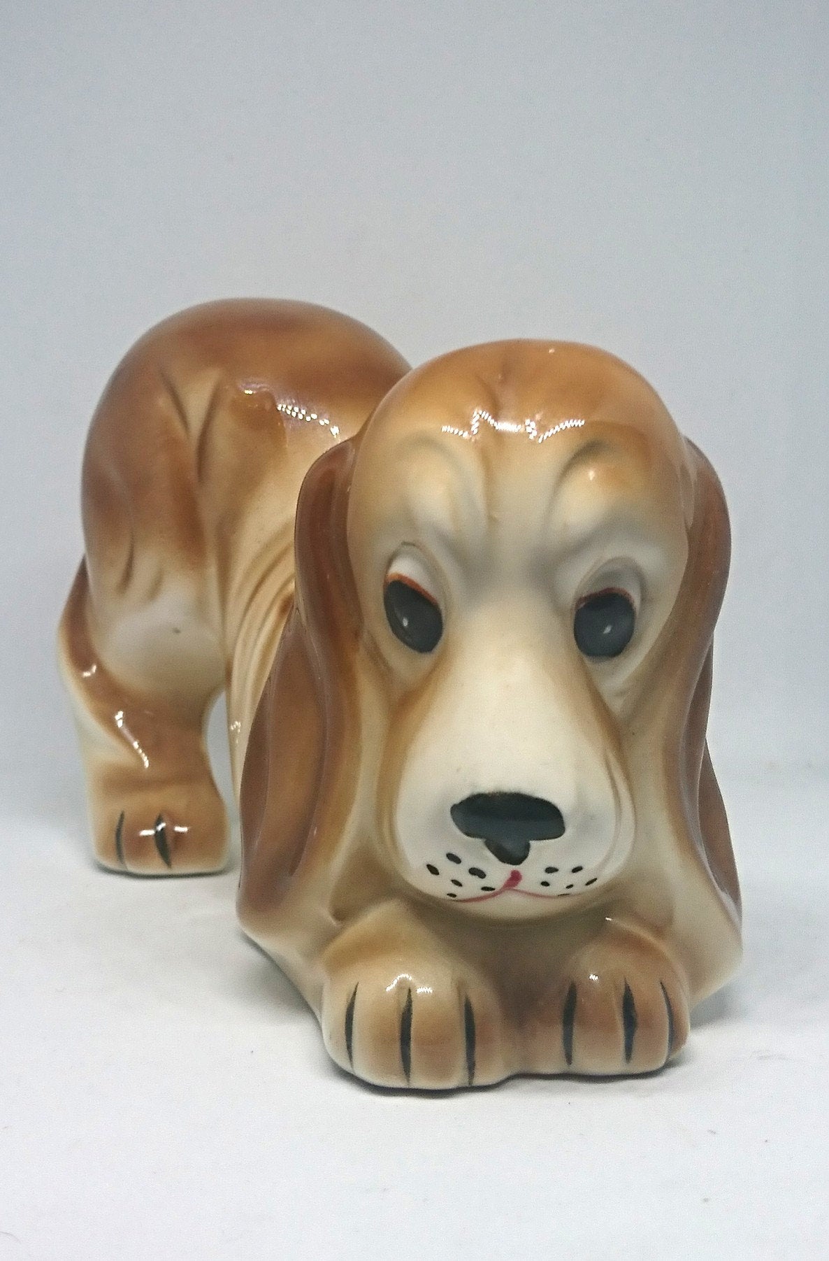 Vintage Kitsch Ceramic Basset Hound Puppy Figurine