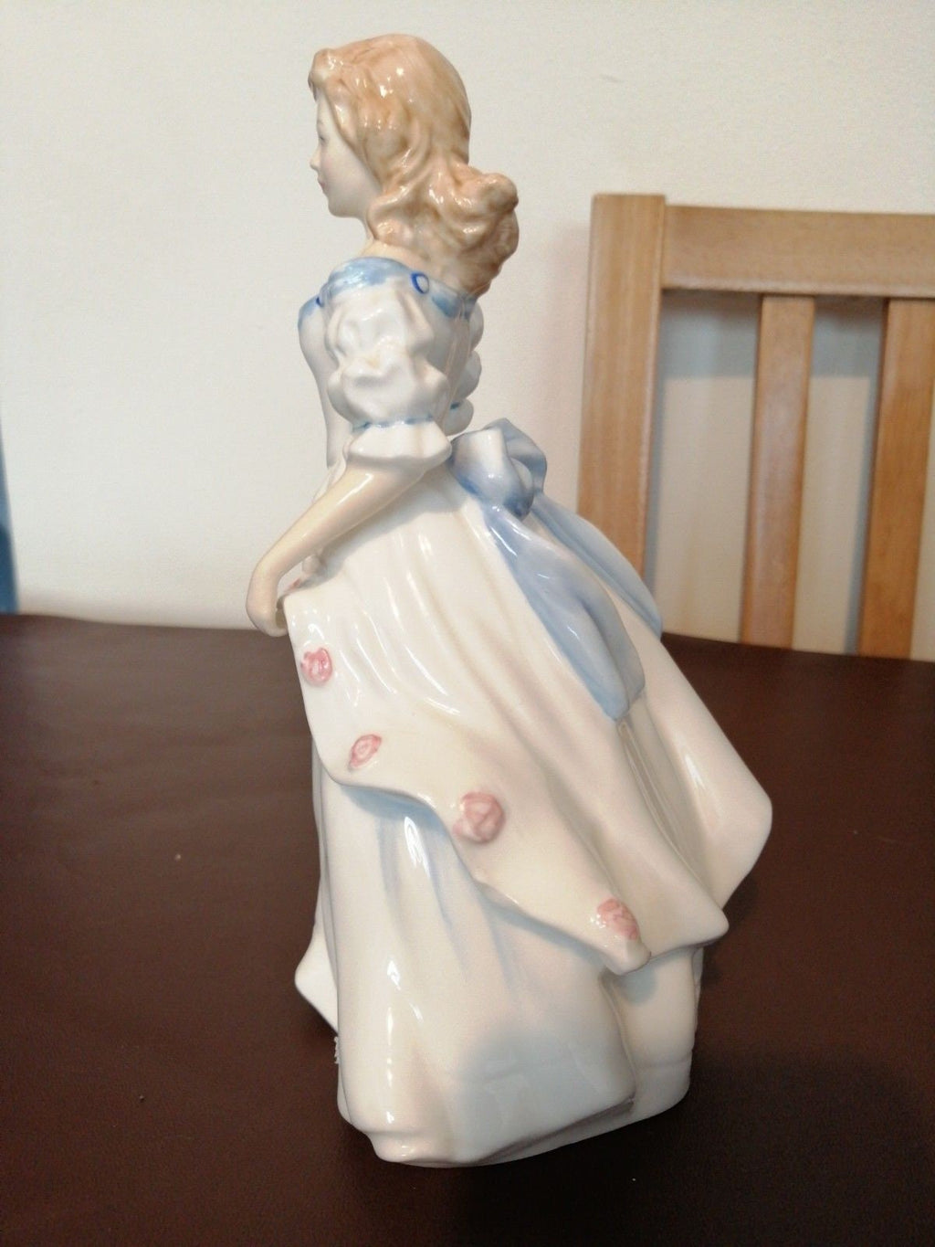 Royal Doulton Laura Figurine, Classic Pretty Lady HN3760