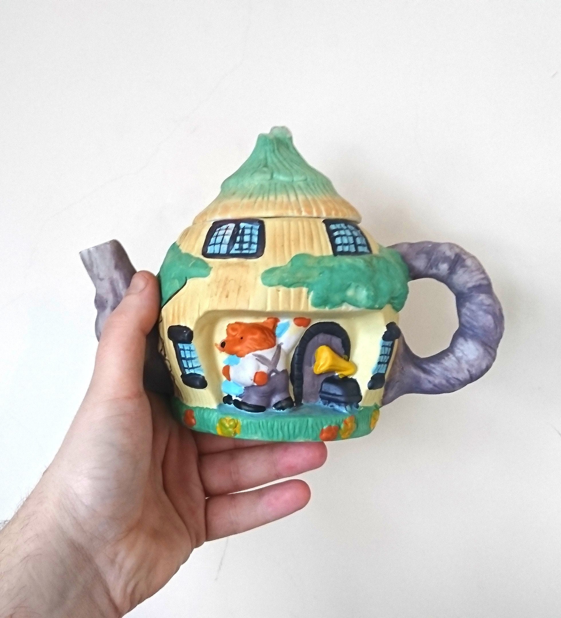 Vintage Novelty Ceramic Teapot Decorative Teddy Bear House Ornamental Teapot kitsch Hand Painted