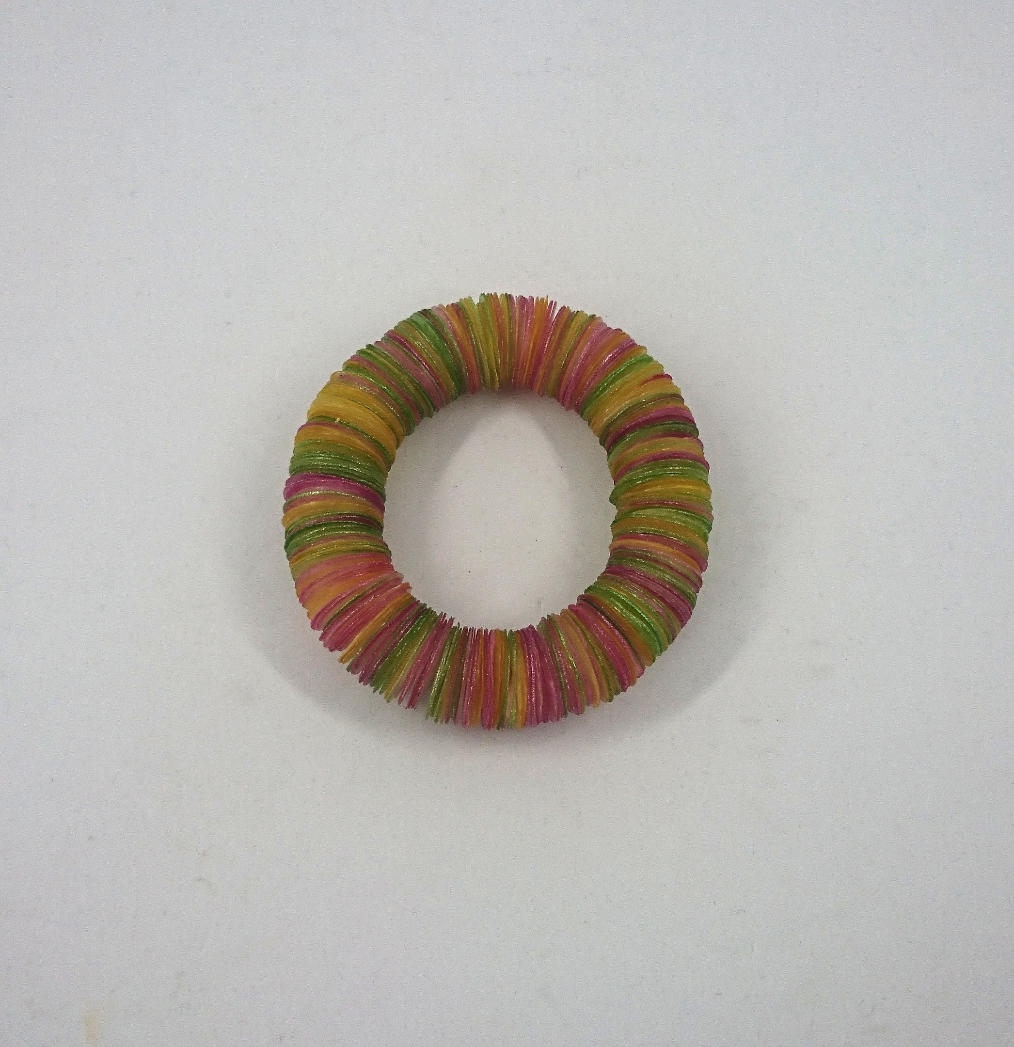 Vintage Dyed Shell Stretch Bangle - Boho Costume Jewelry