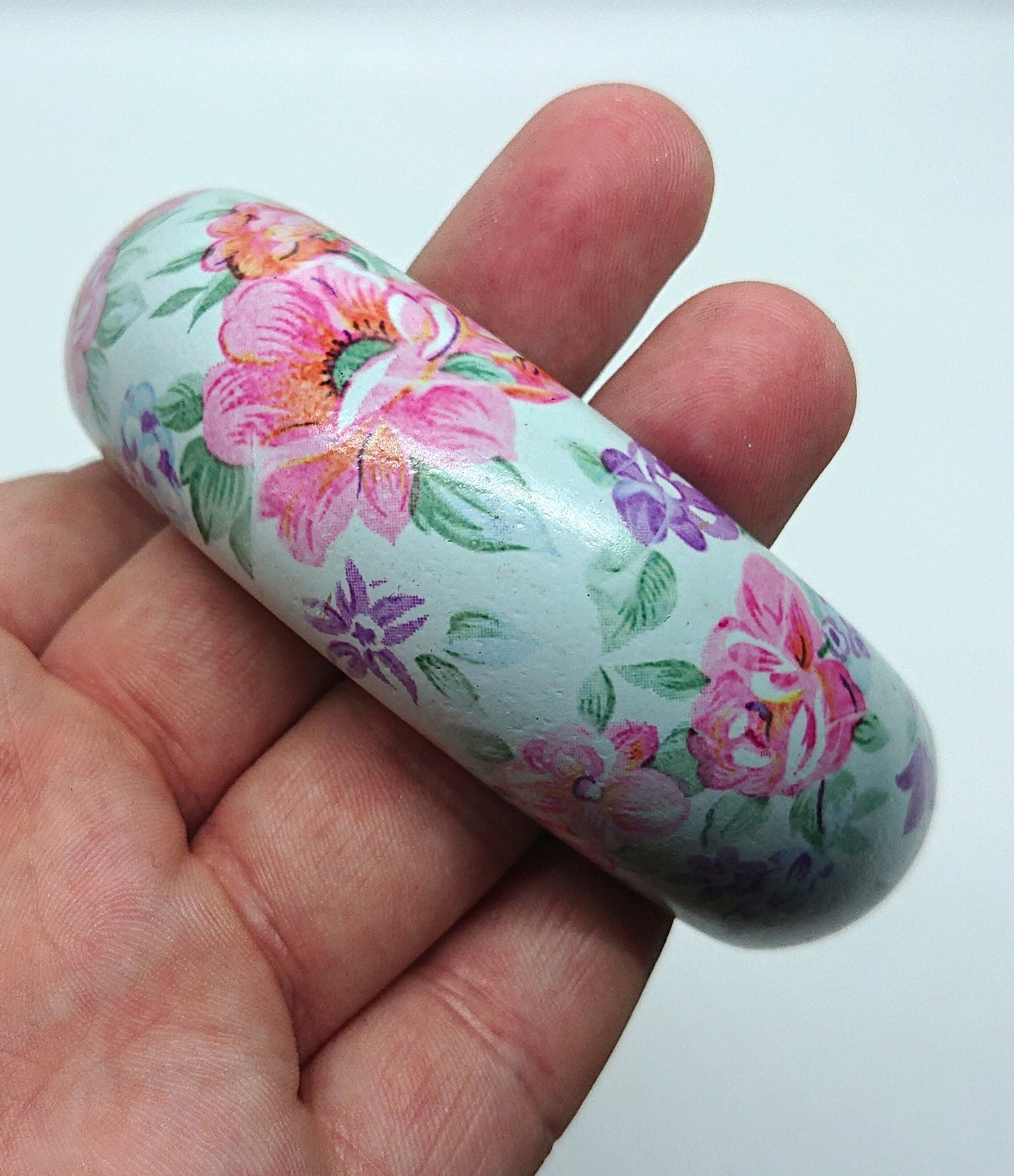 Vintage Wooden Floral Bangle Blue and Pink Pastel Bracelet Costume Jewellery Jewelry
