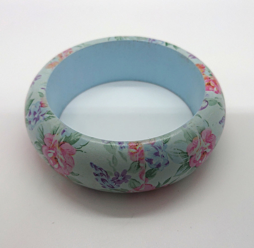 Vintage Wooden Floral Bangle Blue and Pink Pastel Bracelet Costume Jewellery Jewelry