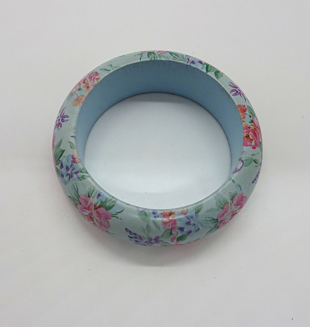 Vintage Wooden Floral Bangle Blue and Pink Pastel Bracelet Costume Jewellery Jewelry
