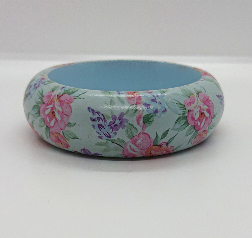Vintage Wooden Floral Bangle Blue and Pink Pastel Bracelet Costume Jewellery Jewelry