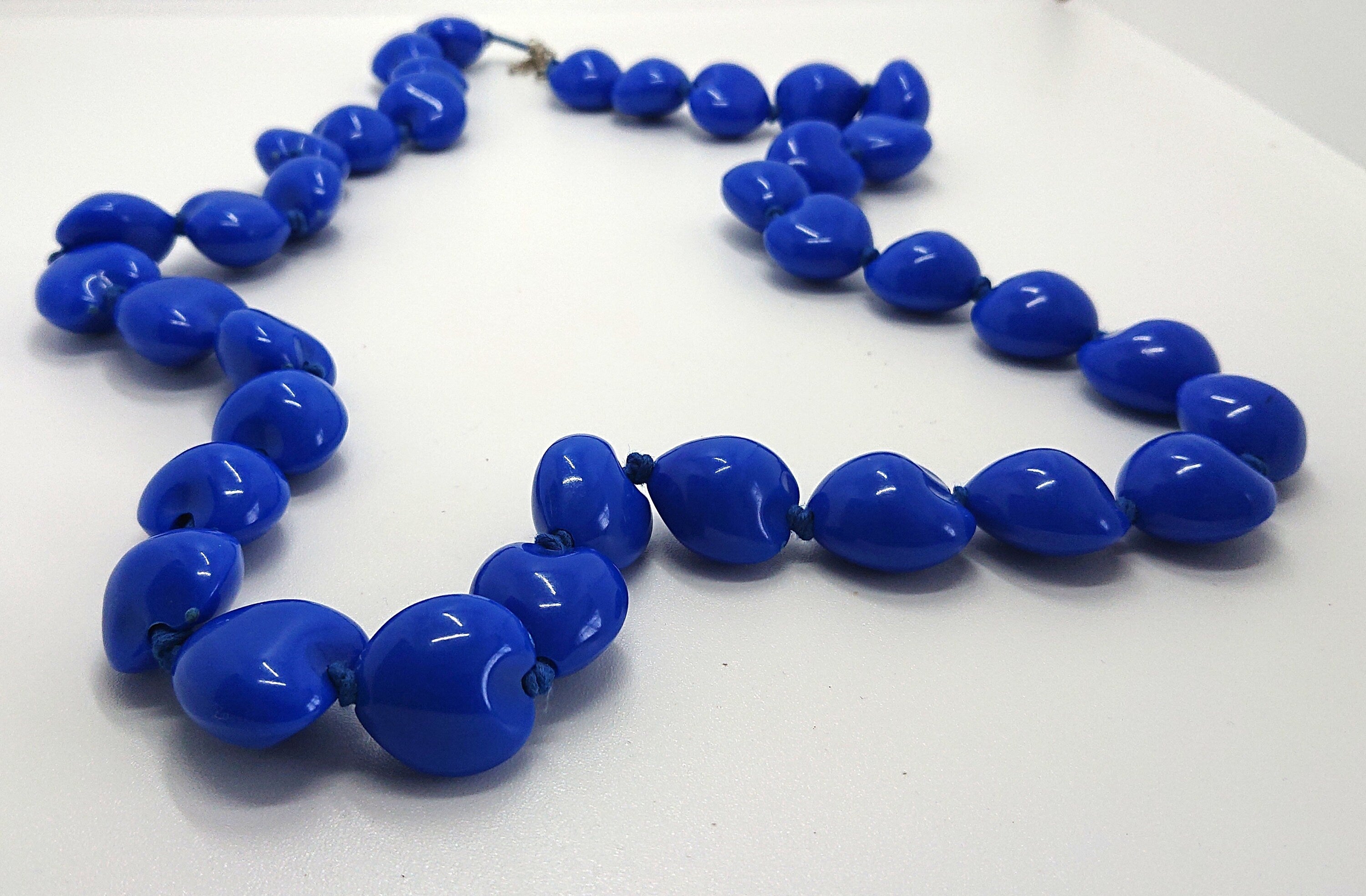 Vintage Necklace Blue Heart Shaped Beaded Necklace Lucite Chunky Long Costume Jewellery Jewelry