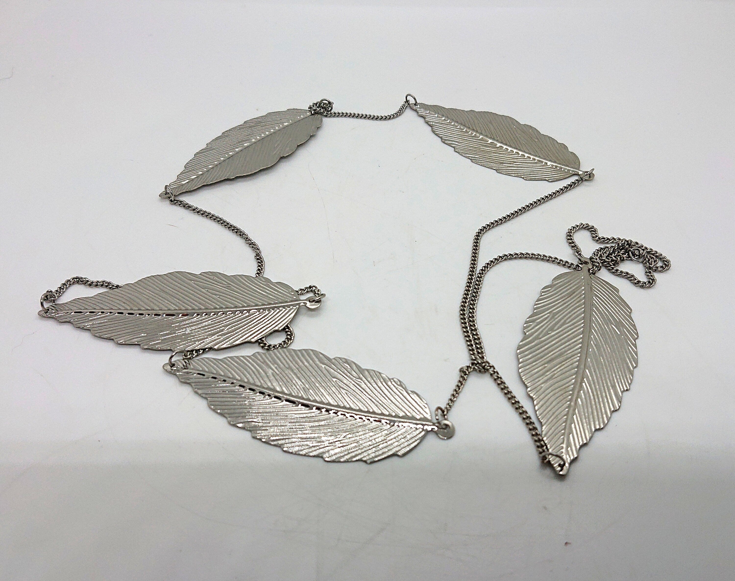 Vintage Silver Tone Leaf Necklace, Autumn Jewelry, 21 Inch