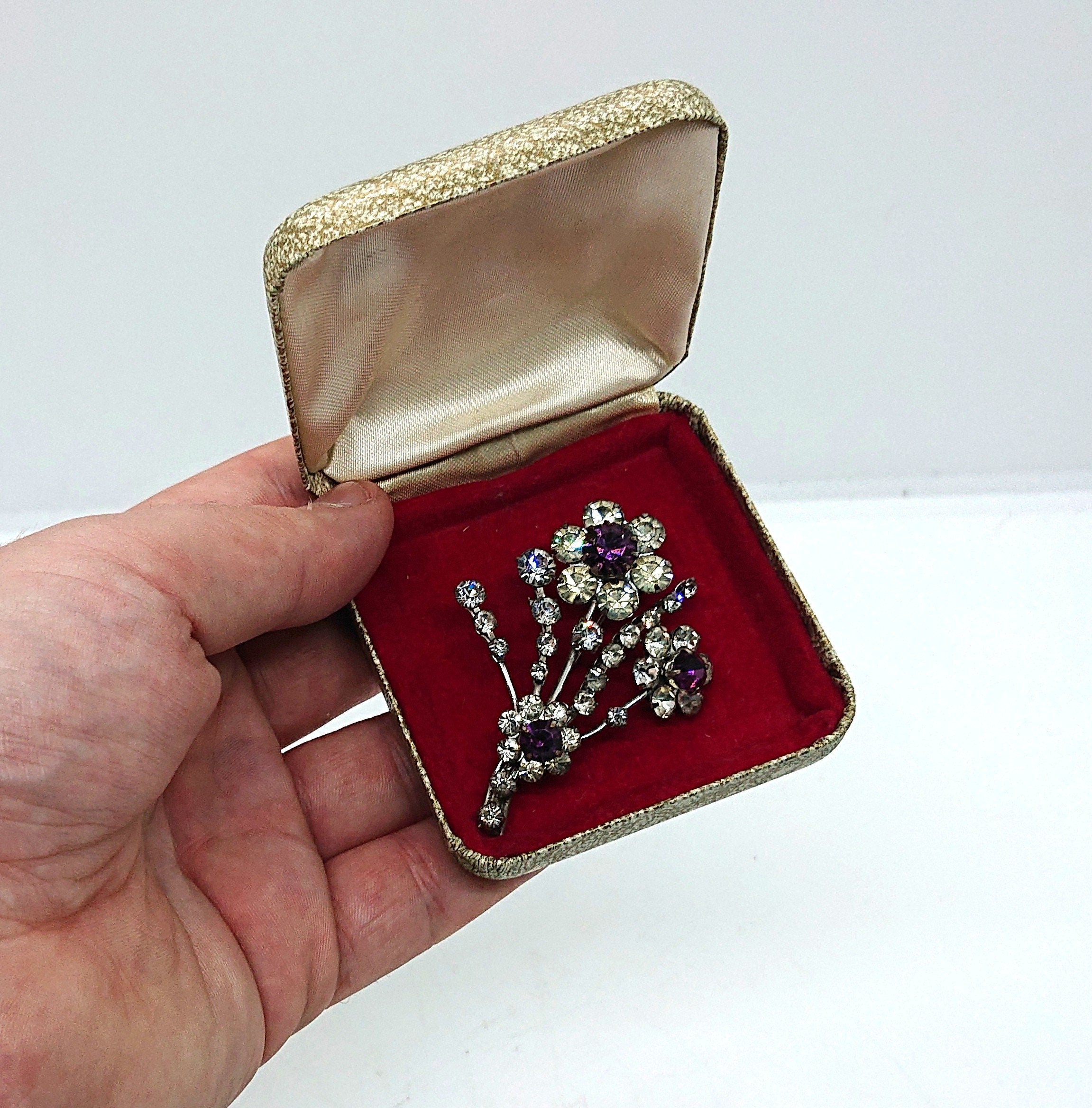 Vintage Floral Brooch Clear Diamond Rhinestone Amethyst Pin Unsigned Beauty Costume Jewelry Boxed