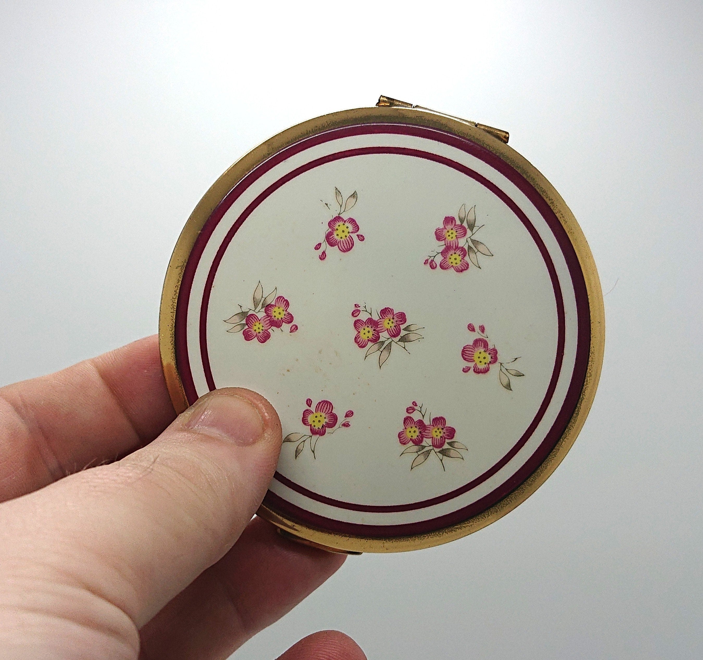 Vintage Stratton Compact Original Box Floral Compact Gold with Sifter Red and White Flowers Make Up Compact Vanity Hand Mirror