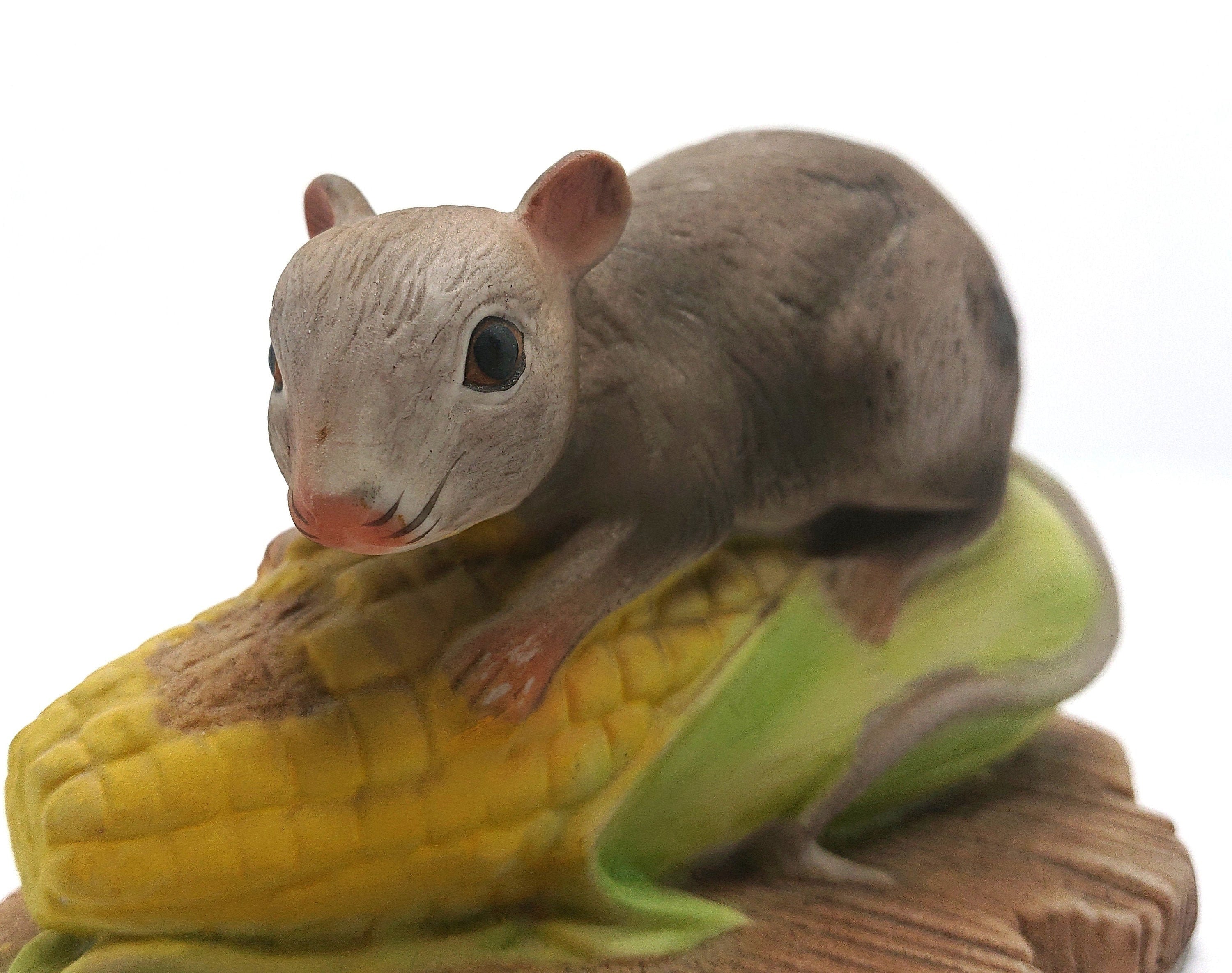 Vintage Ceramic Mouse Figurine Field Mice on Corn Cute Mouse Kitsch Figure Collectable Animal Ornament with Wooden Base