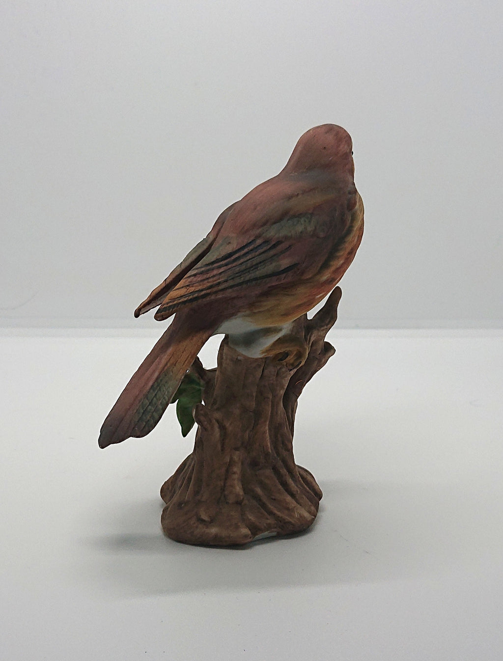 Vintage Bird Figurine on Branch Wood Thrush Collectable Bird Ornament Porcelaine