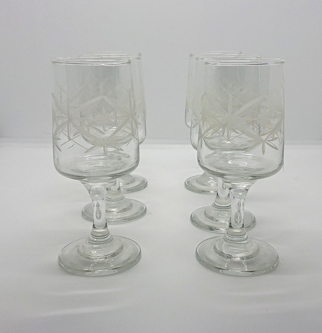 Vintage Drinking Glasses Sherry/Wine Set of 6 Retro White Starburst Design Kitsch Barware