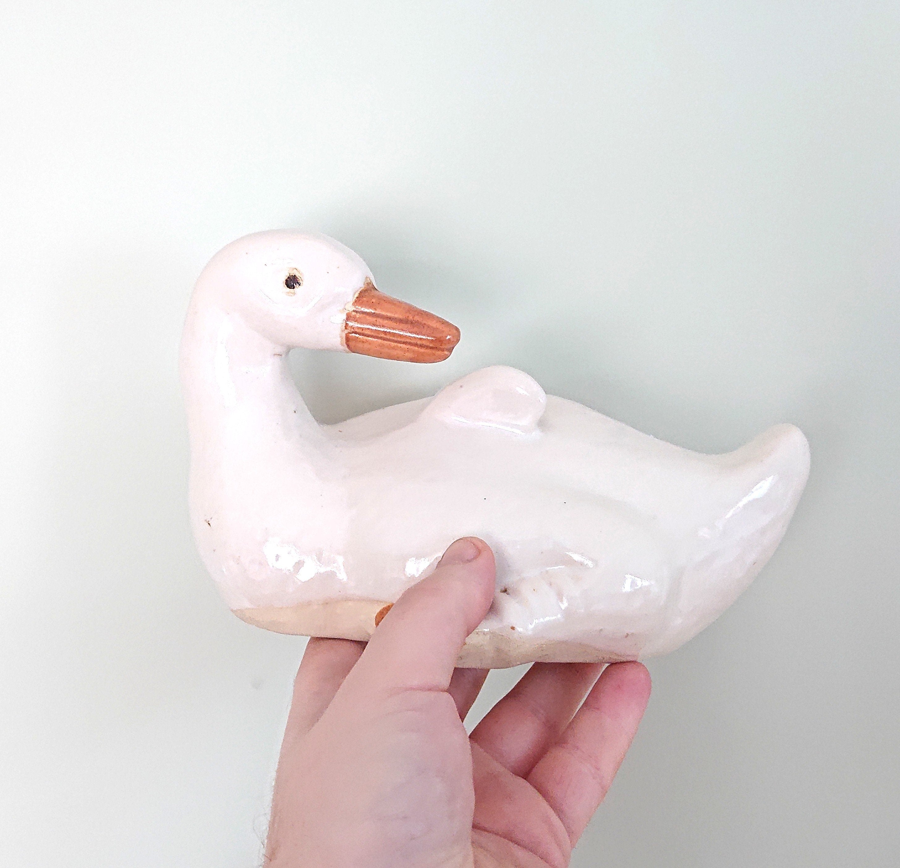 Vintage Ceramic Duck Figurine Kitsch Duck sculpture Farmyard Animal Kitchen Décor Country Cottage