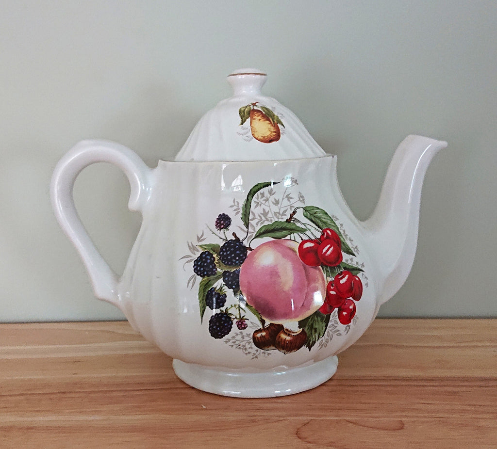 Vintage Teapot Floral purple/red floral fruit grape Ceramic Afternoon Tea Country Cottage