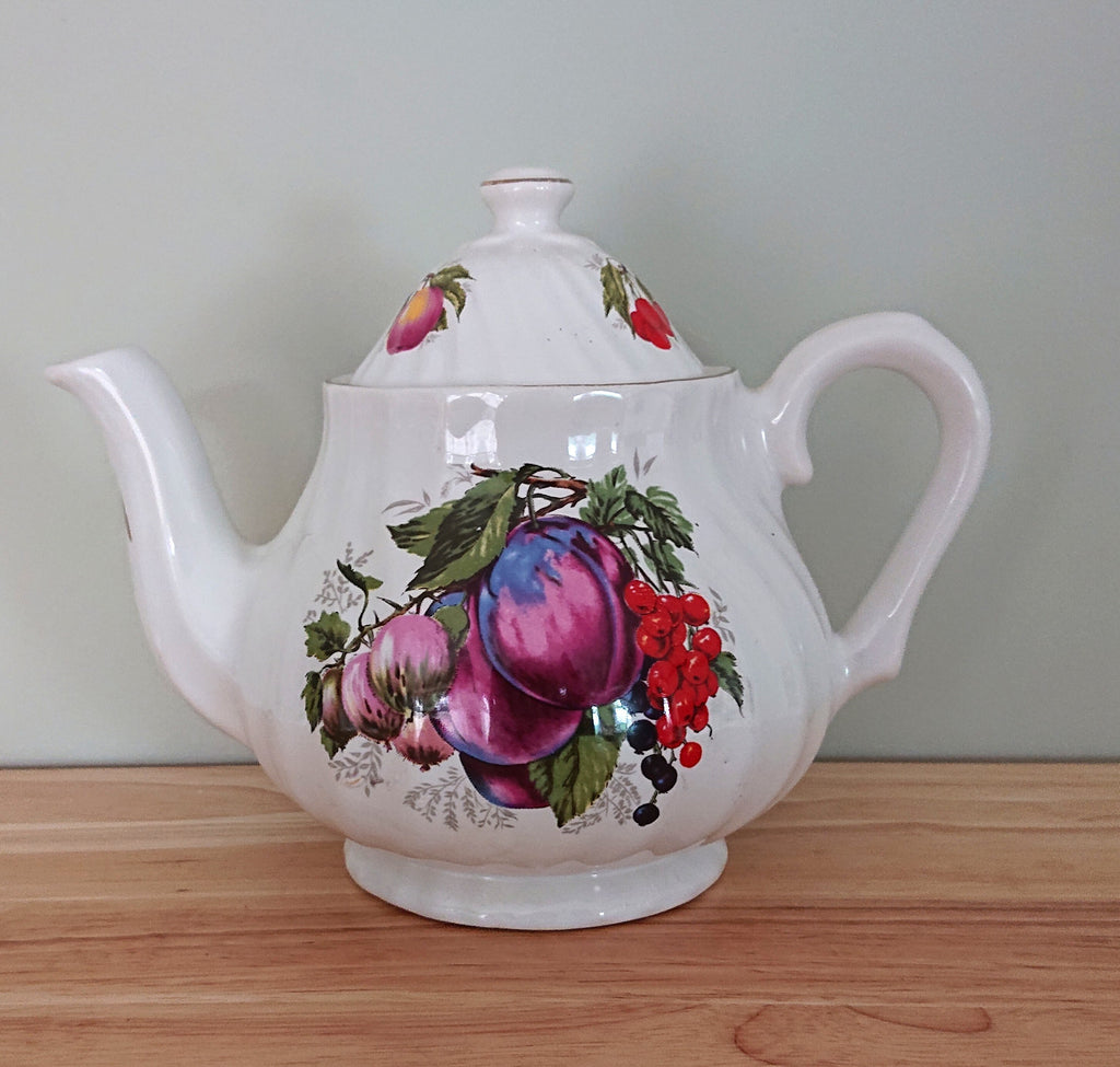 Vintage Teapot Floral purple/red floral fruit grape Ceramic Afternoon Tea Country Cottage