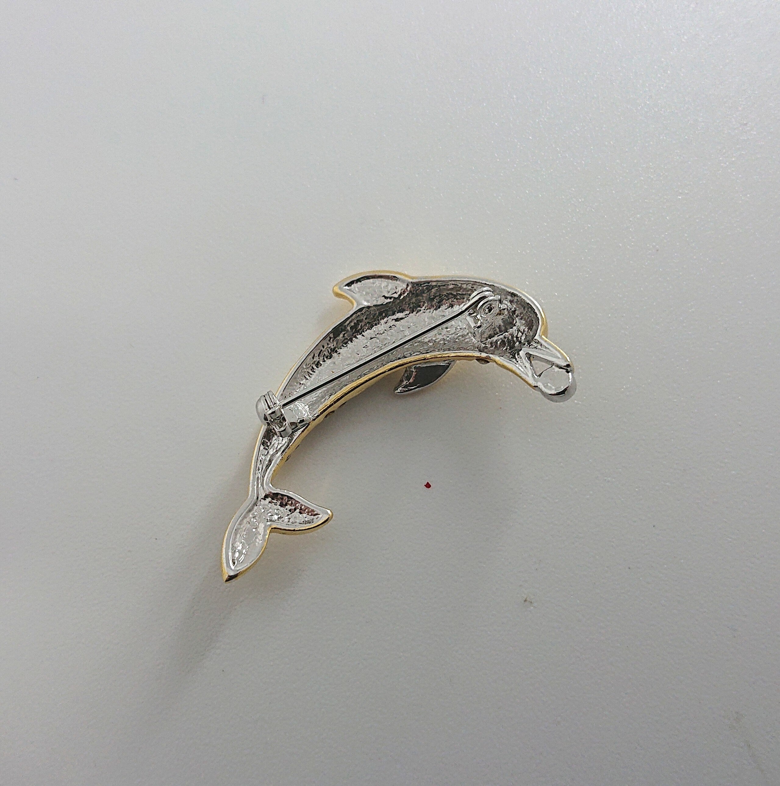 Vintage Brooch Dolphin Gold Tone Metal Diamonte Rhinestone Costume Jewellery Jewelry