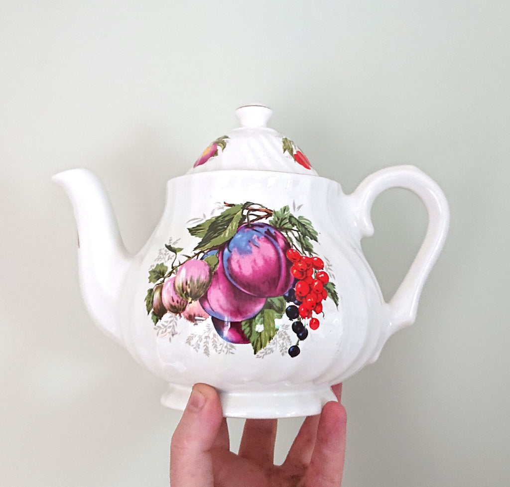 Vintage Teapot Floral purple/red floral fruit grape Ceramic Afternoon Tea Country Cottage